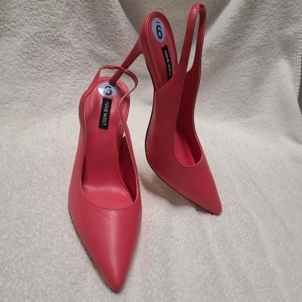 NWOB - Nine West Women's Feather Pump - Genuine Leather - Size 9 - GAWJUS!!!